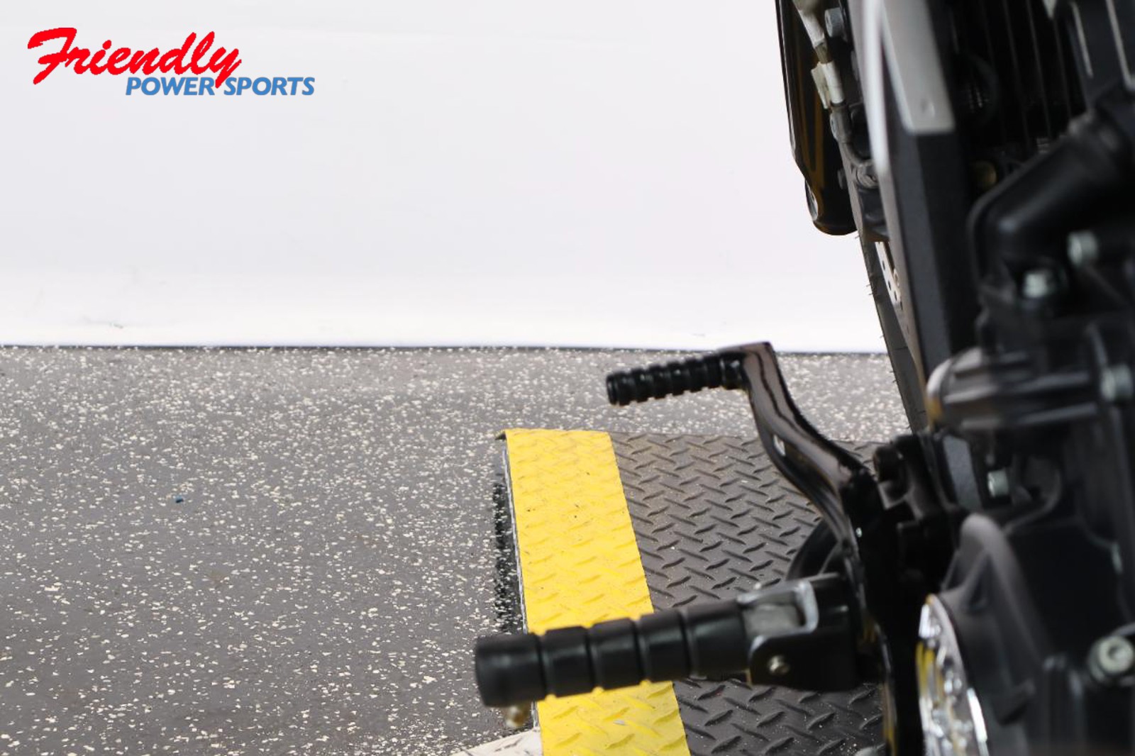 2023 INDIAN Scout Base