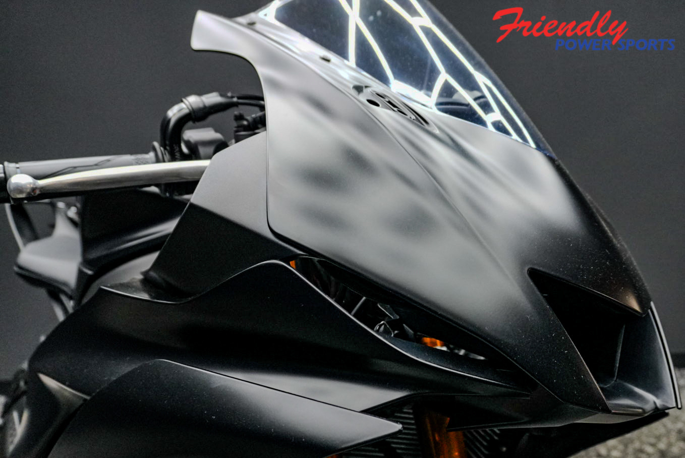 2026 YAMAHA YZF-R6 RACE