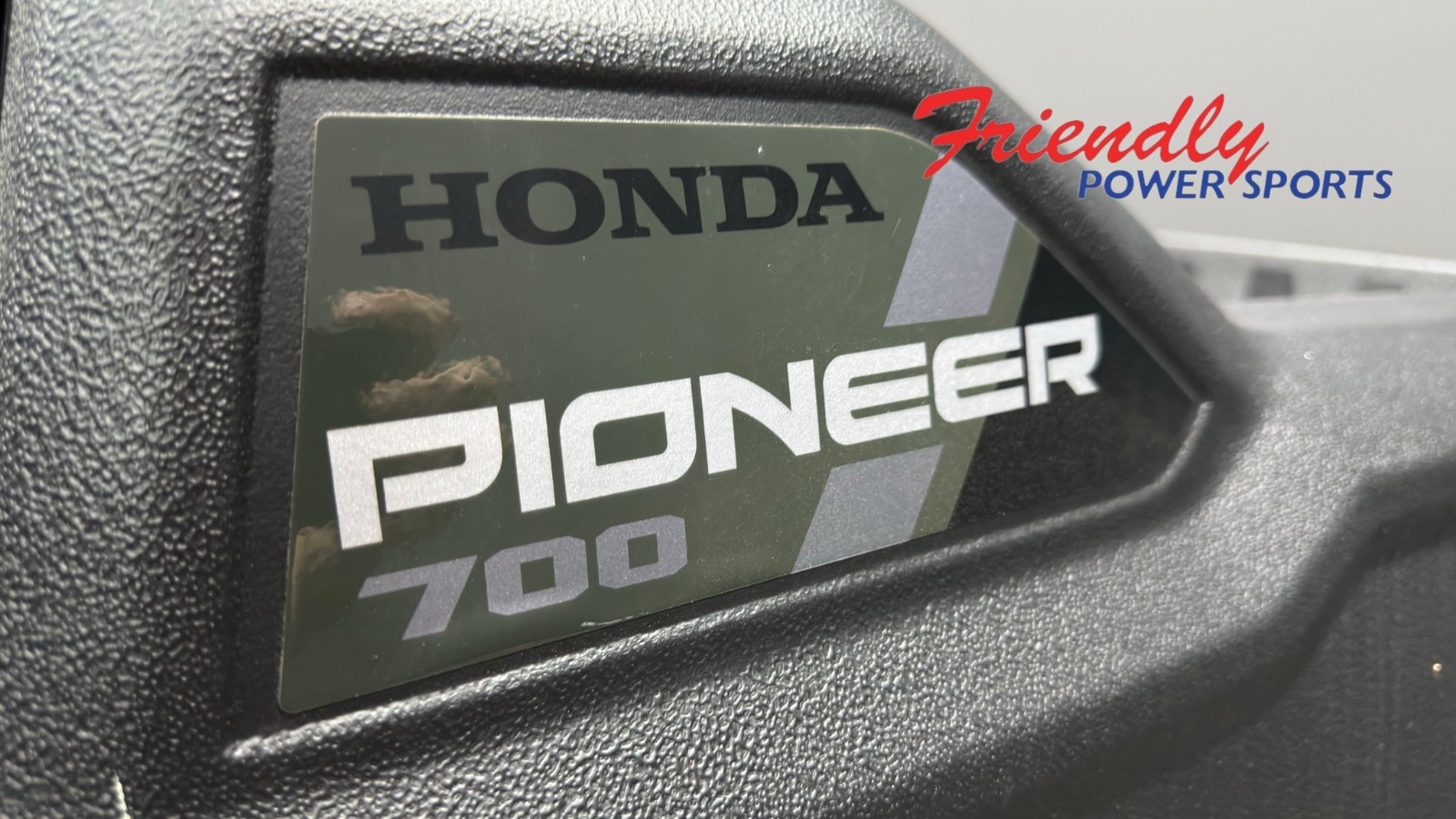2026 HONDA PIONEER 700 DELUXE