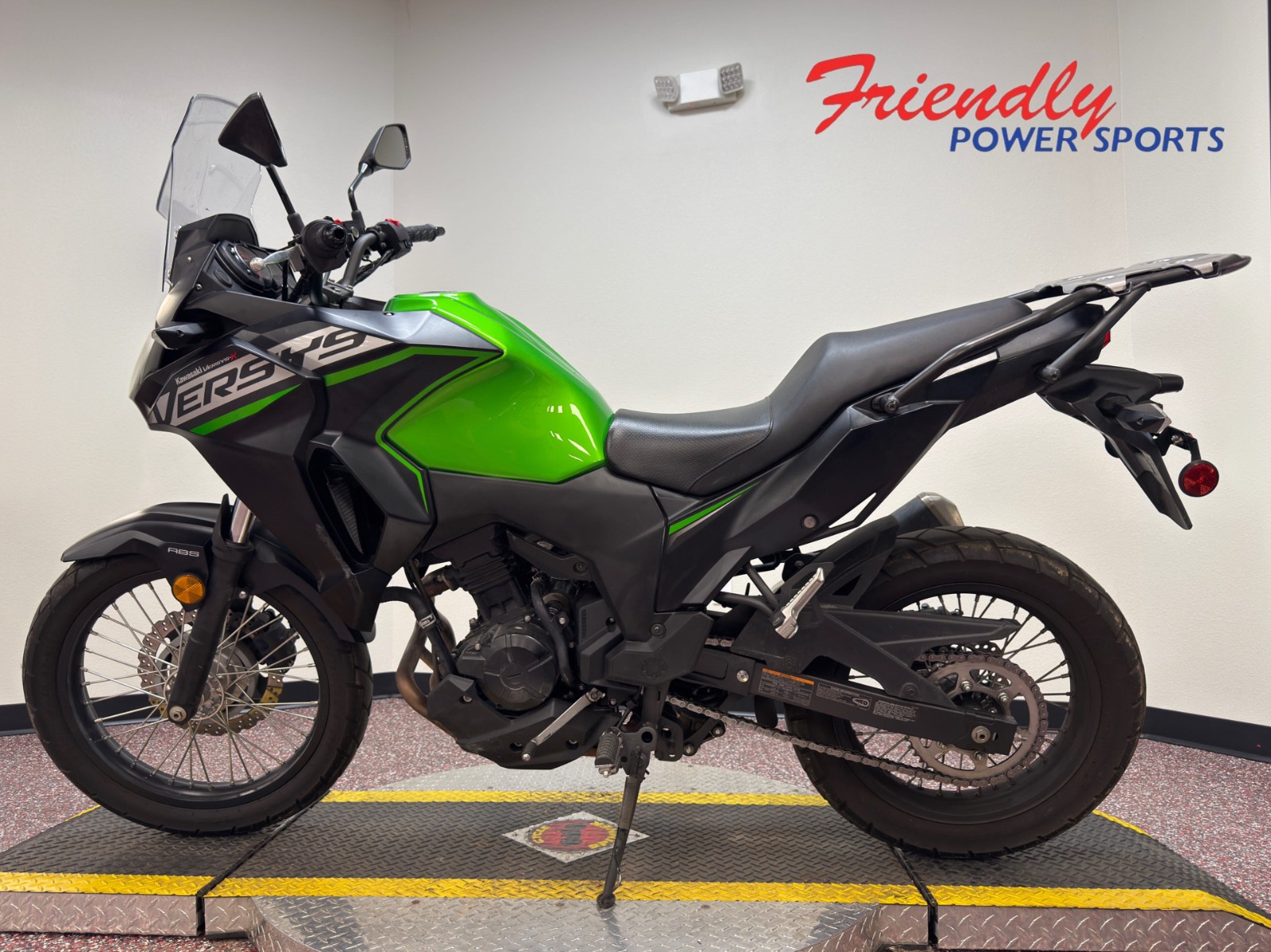 2025 KAWASAKI VERSYS-X 300 ABS