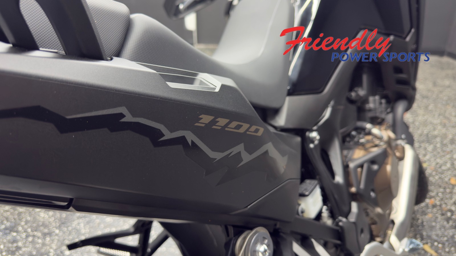 2026 HONDA AFRICA TWIN BASE