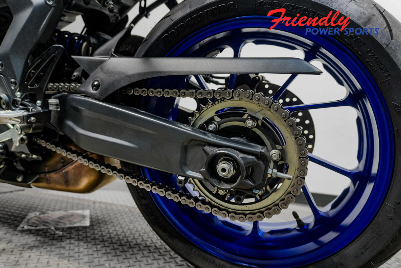 2025 YAMAHA YZF-R7