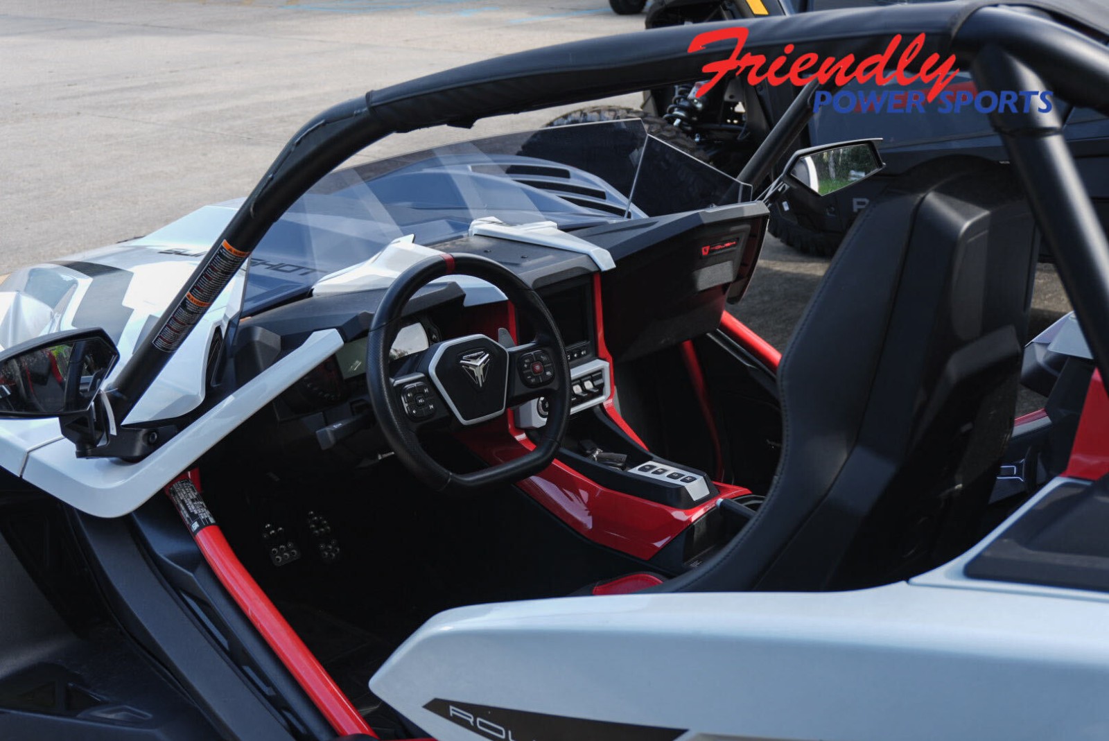 2024 SLINGSHOT SLINGSHOT ROUSH AUTODRIVE, RACETRACK RED
