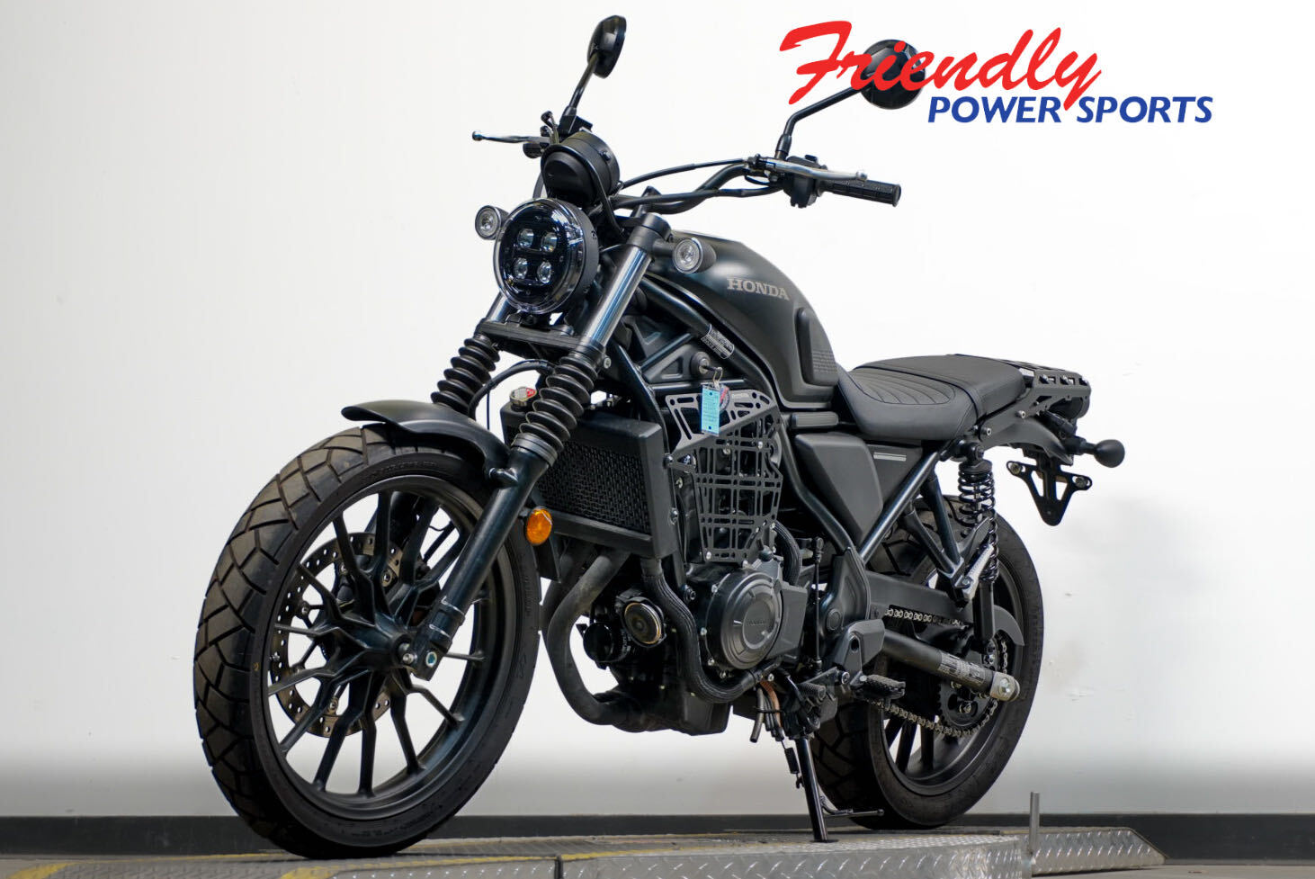2025 HONDA SCL500