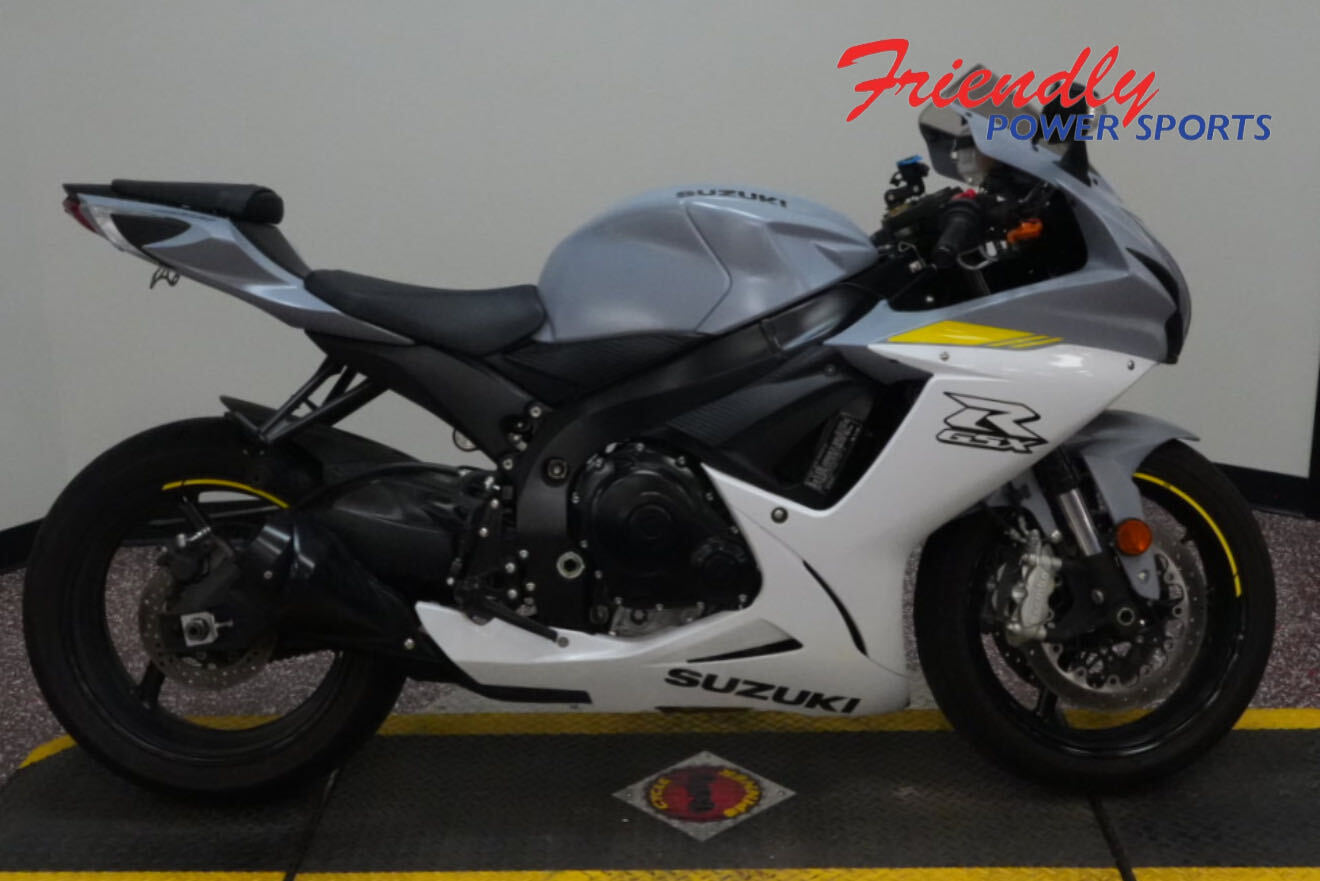 2022 SUZUKI GSX-R600M2