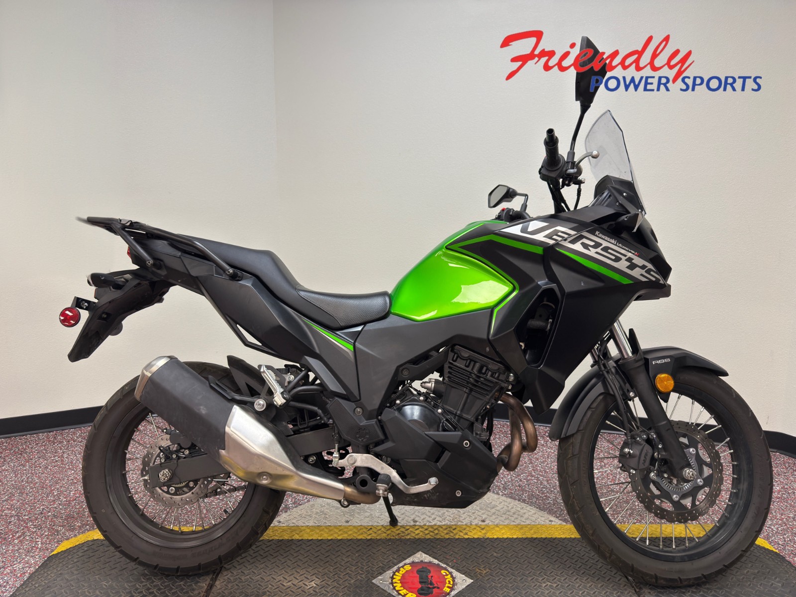2025 KAWASAKI VERSYS-X 300 ABS