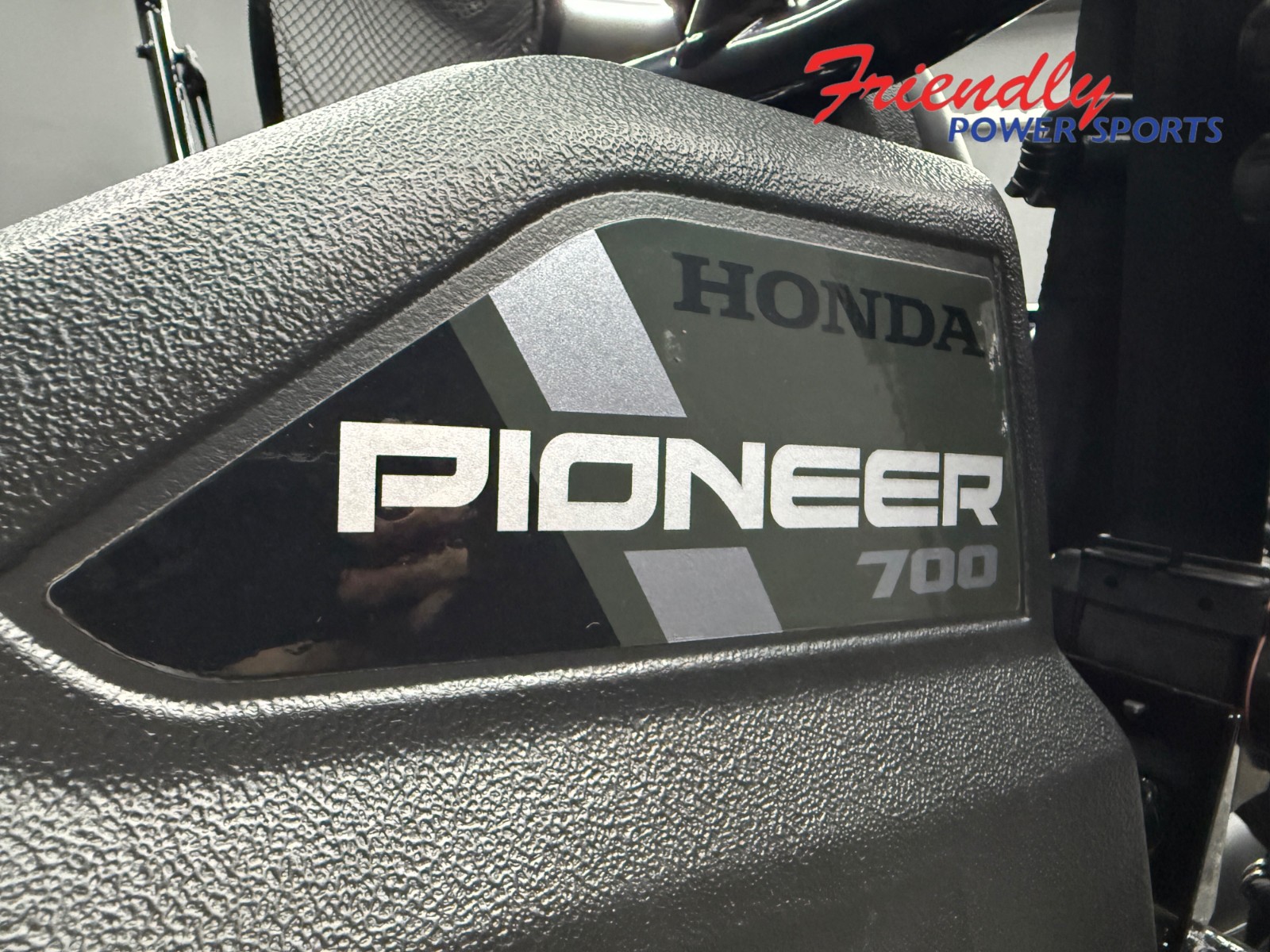 2026 HONDA Pioneer 700 Deluxe