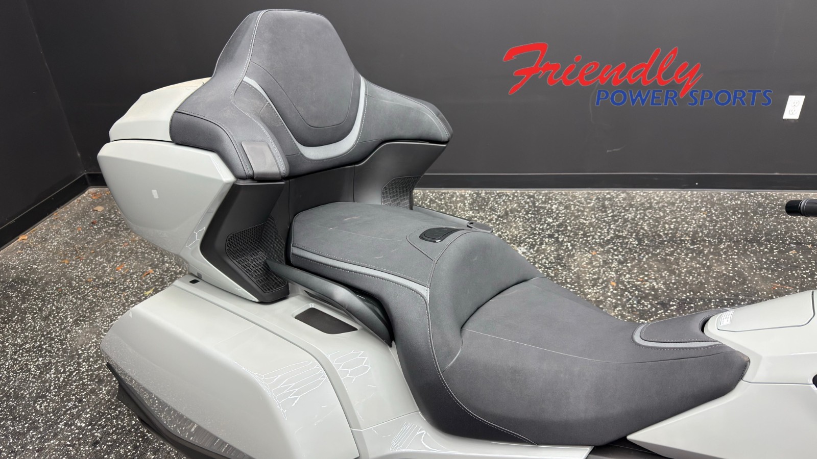 2026 HONDA GOLDWING TOUR DCT