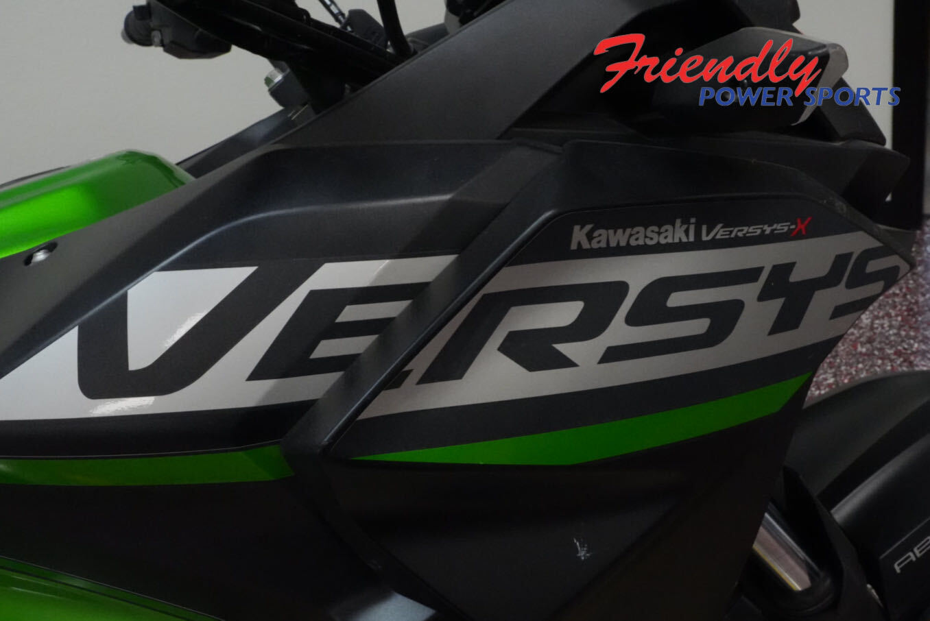 2025 KAWASAKI VERSYS-X 300 ABS