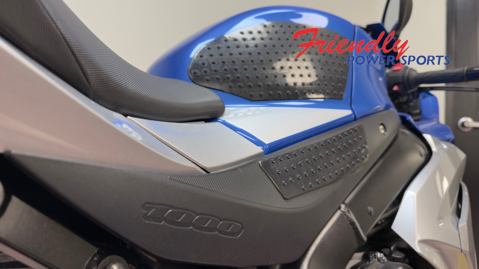 2021 SUZUKI GSXR1000RZM1