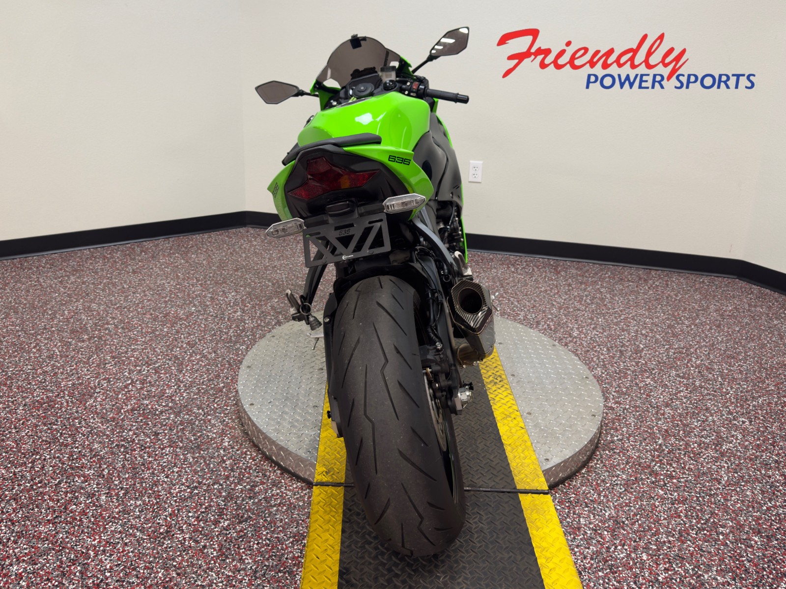 2025 KAWASAKI NINJA ZX-6R