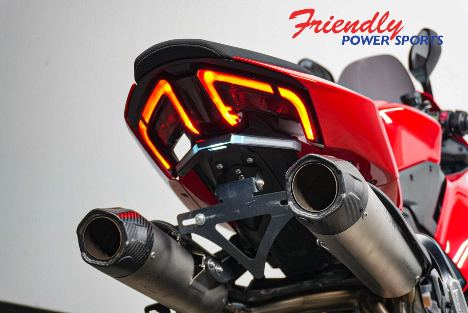 2026 DUCATI Panigale V2