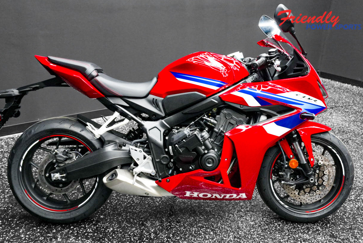2026 HONDA CBR650R E-CLUTCH