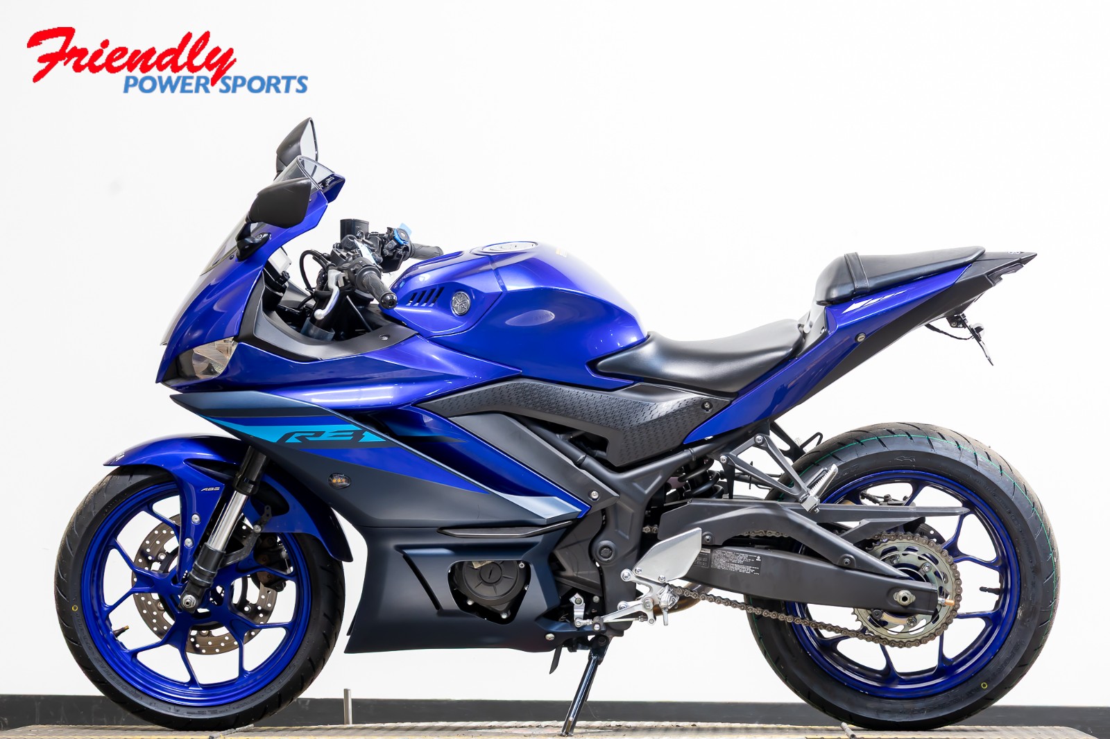 2024 YAMAHA YZF-R3 ABS