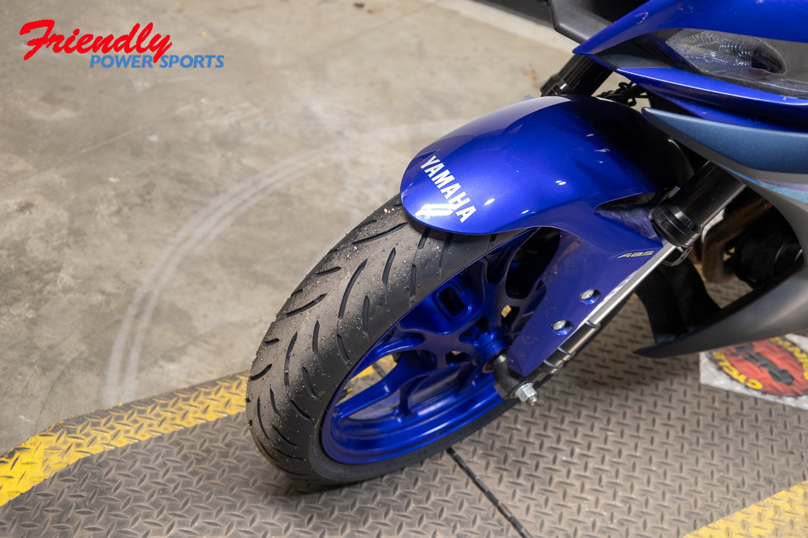 2024 YAMAHA YZF-R3 ABS