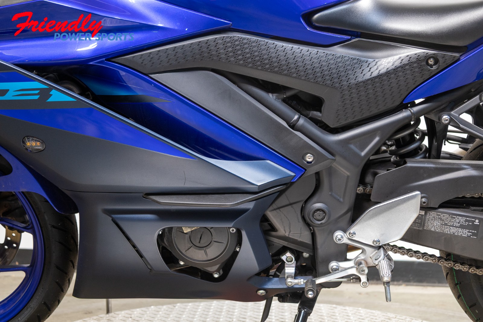 2024 YAMAHA YZF-R3 ABS