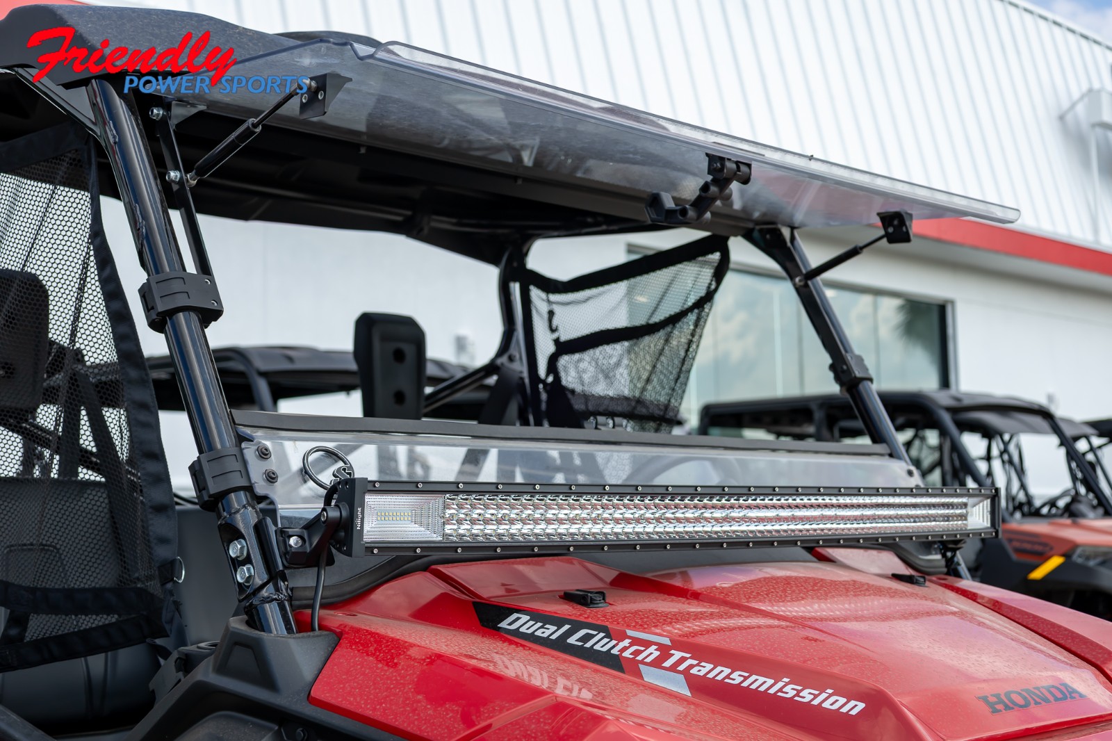 2025 HONDA Pioneer 1000 Deluxe