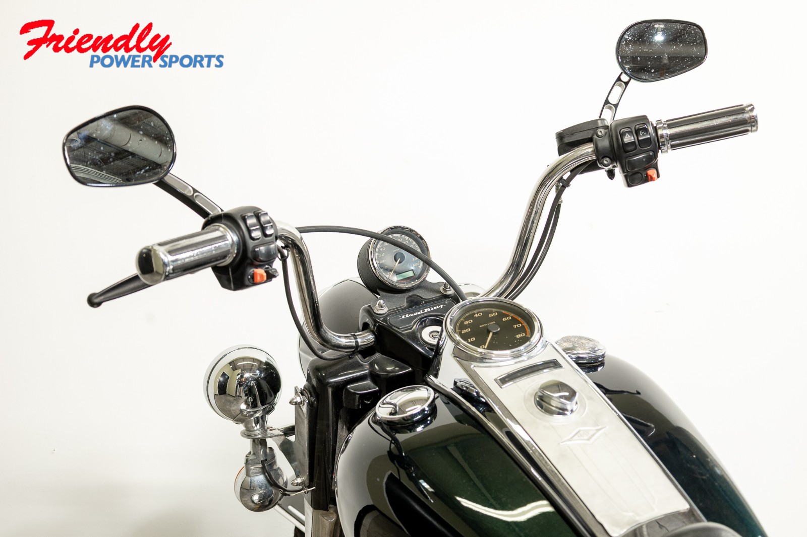 2015 HARLEY-DAVIDSON Road King