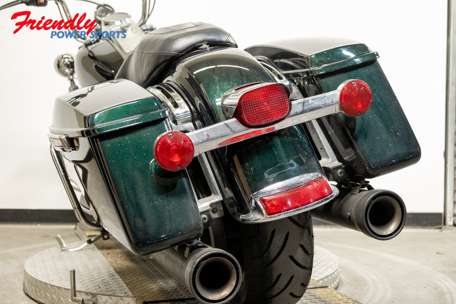 2015 HARLEY-DAVIDSON Road King