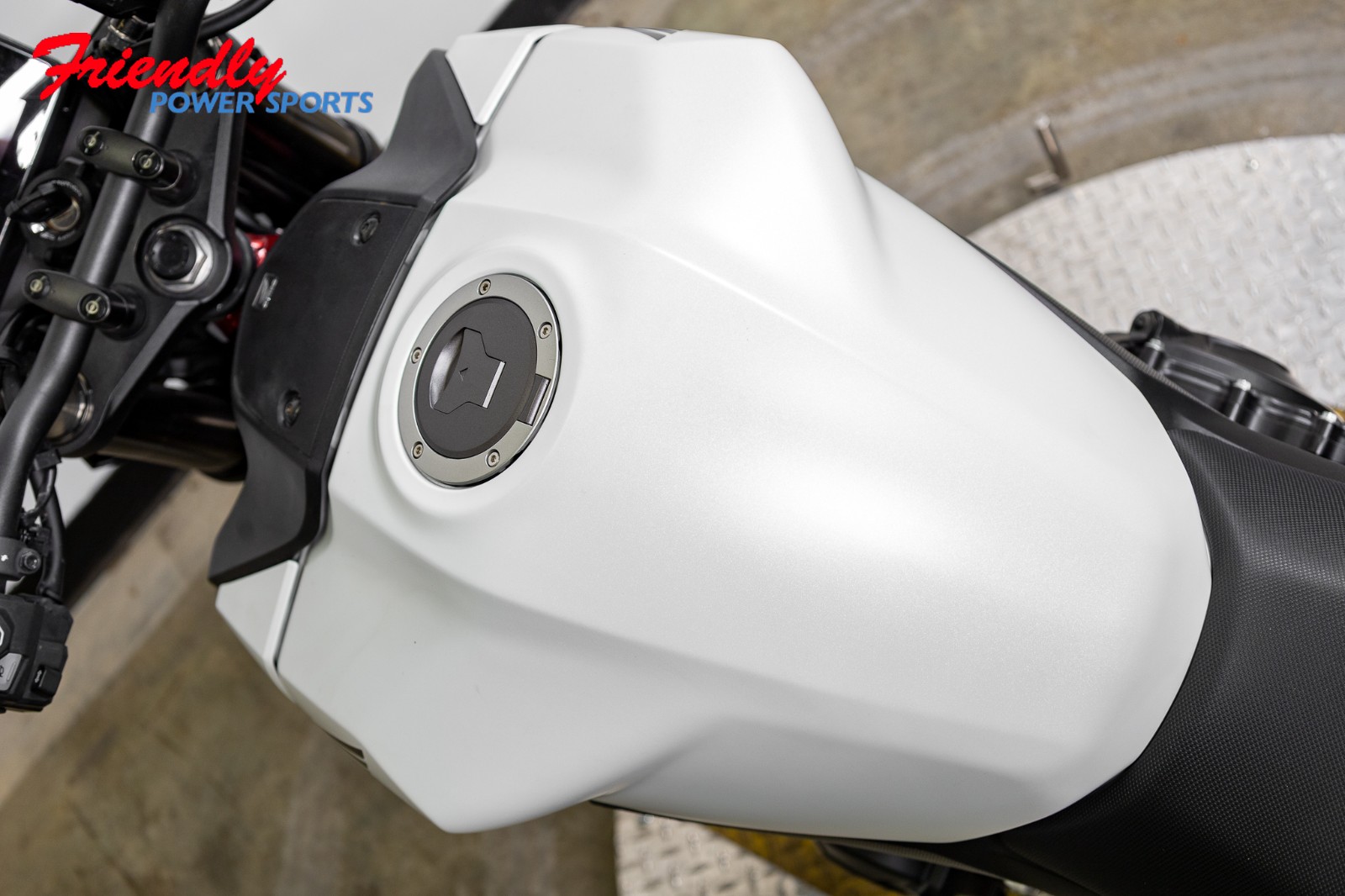 2025 HONDA CB750 Hornet Base