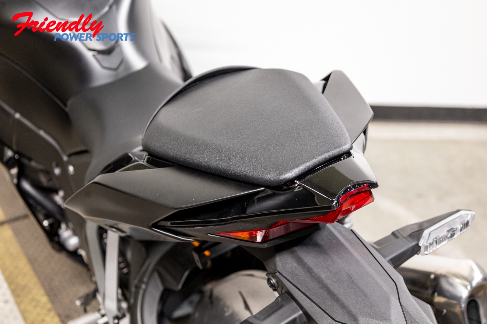 2025 KAWASAKI Ninja® ZX-10R ABS