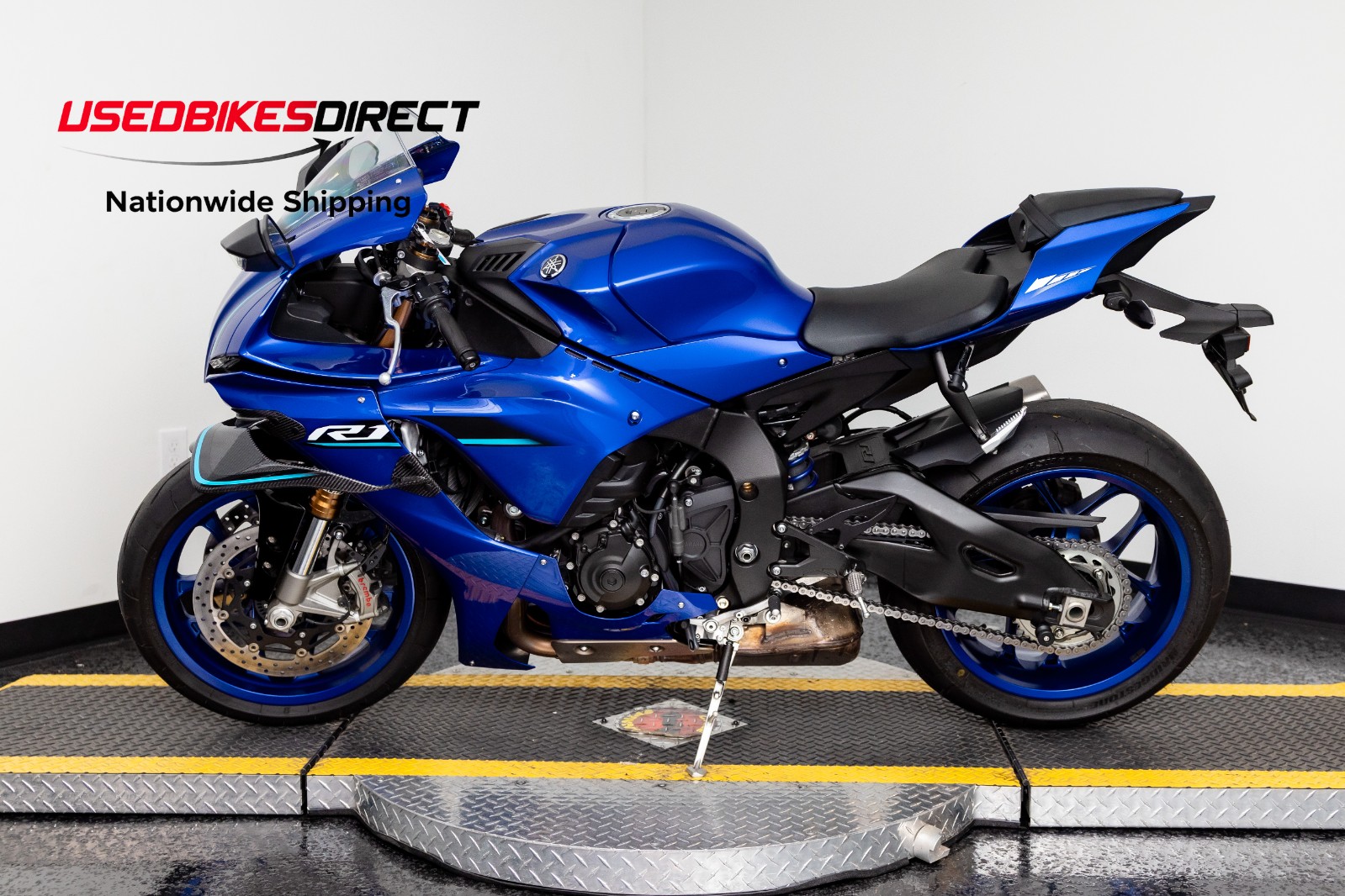 2026 YAMAHA YZF-R1