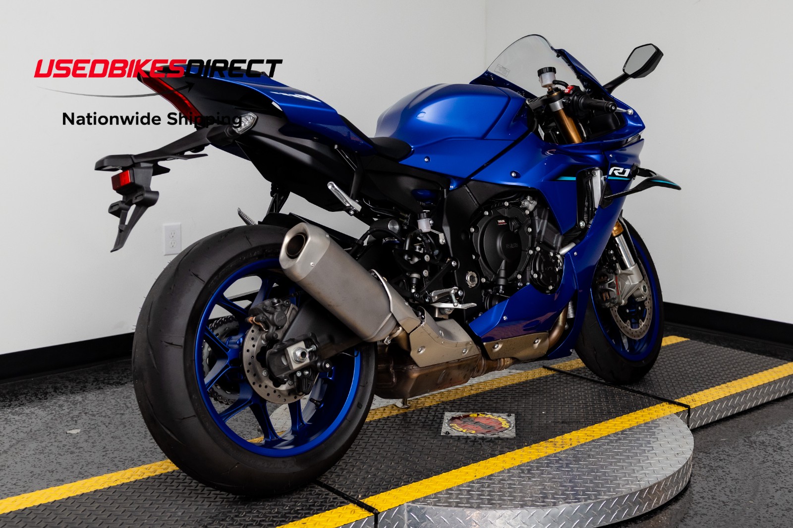 2026 YAMAHA YZF-R1