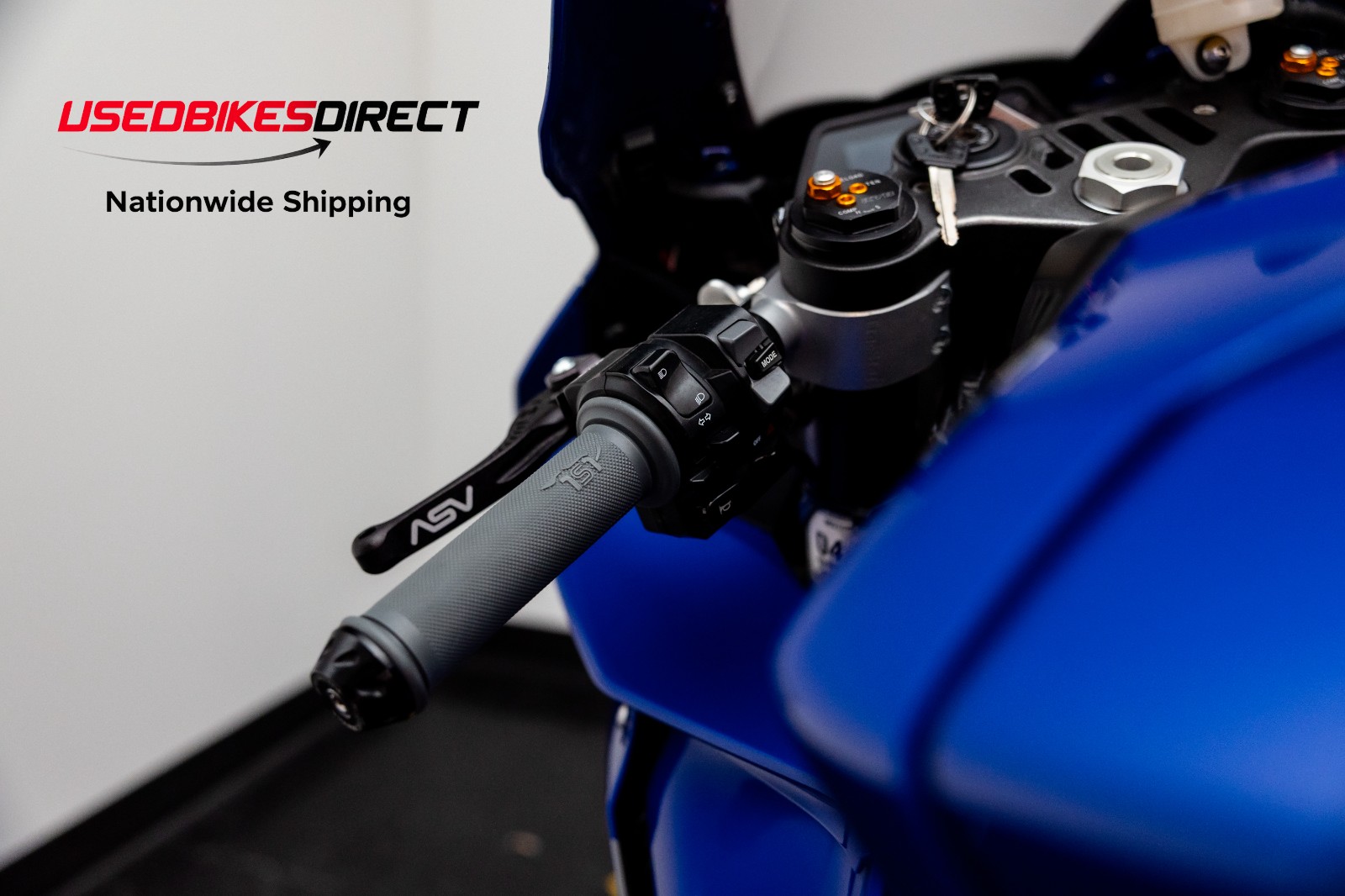 2021 YAMAHA YZF-R1