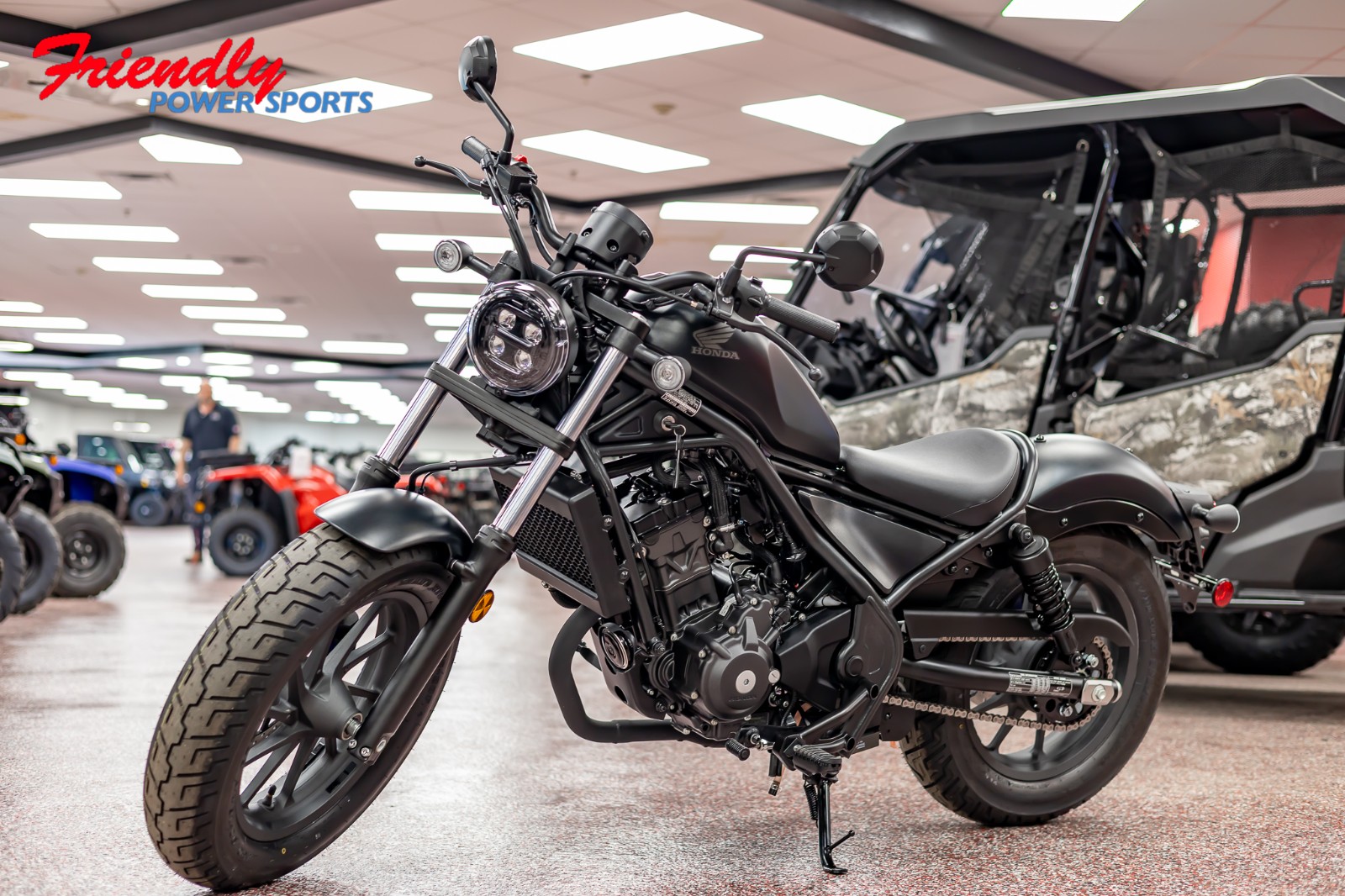 2026 HONDA Rebel® 300 E-Clutch