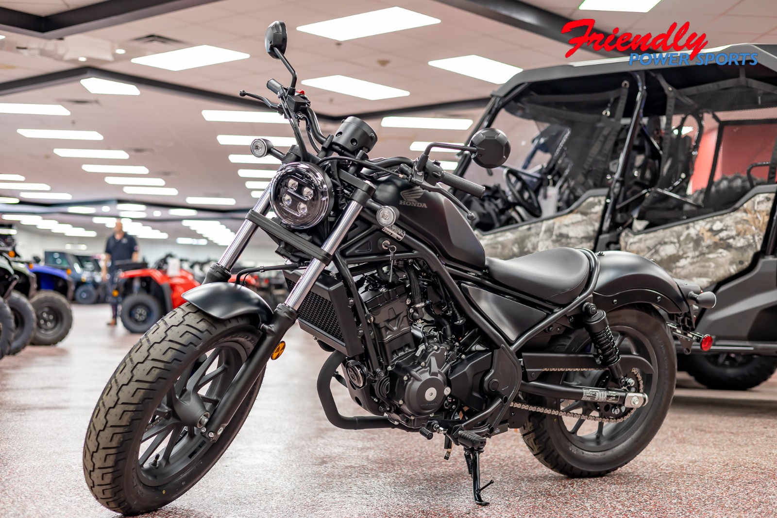 2026 HONDA Rebel® 300 E-Clutch