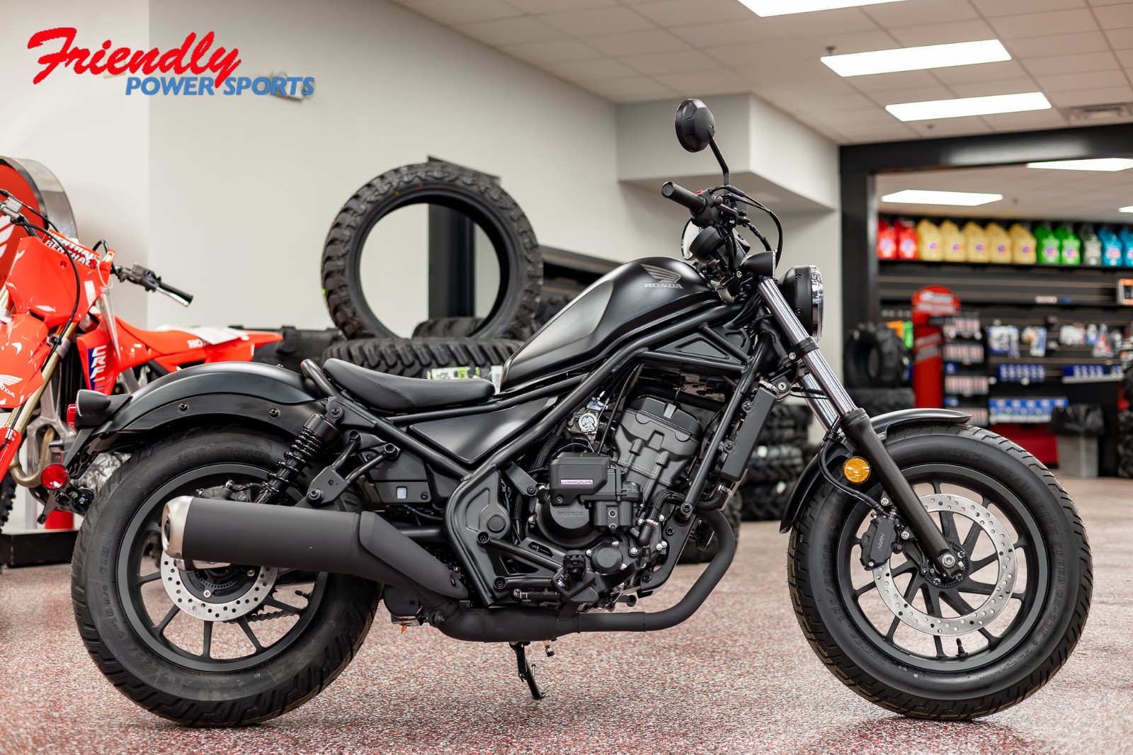 2026 HONDA Rebel® 300 E-Clutch