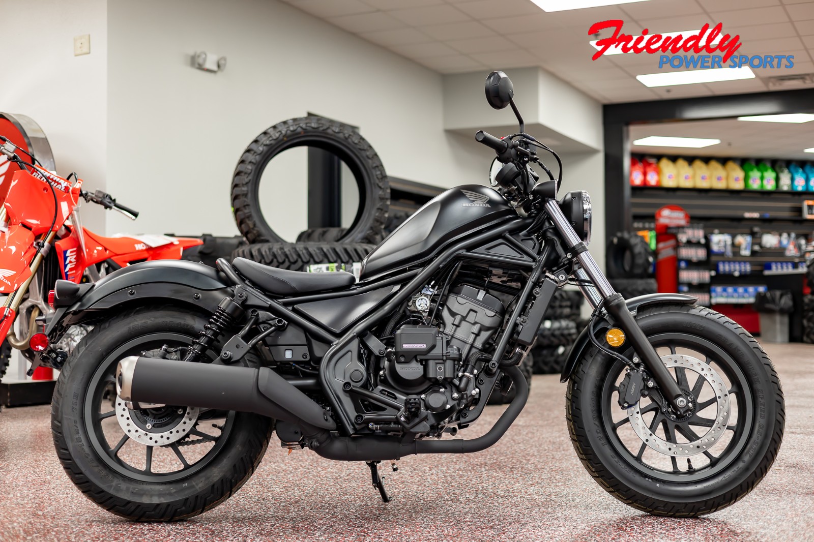 2026 HONDA Rebel® 300 E-Clutch