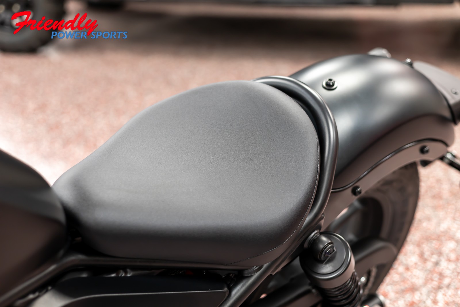 2026 HONDA Rebel® 300 E-Clutch