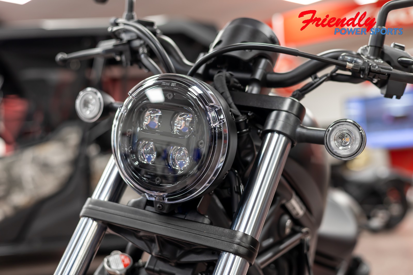 2026 HONDA Rebel® 300 E-Clutch