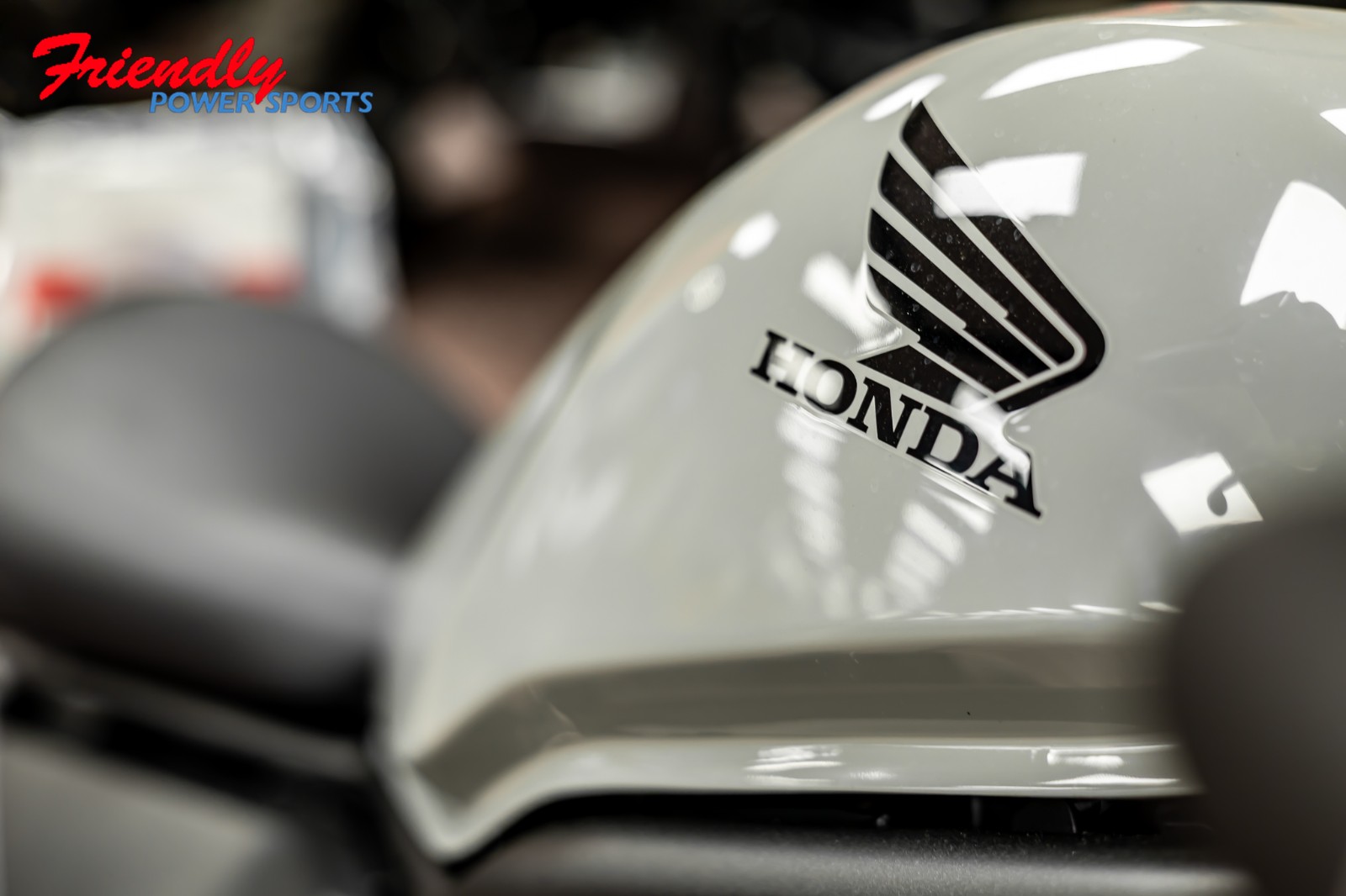 2026 HONDA Rebel® 300 E-Clutch