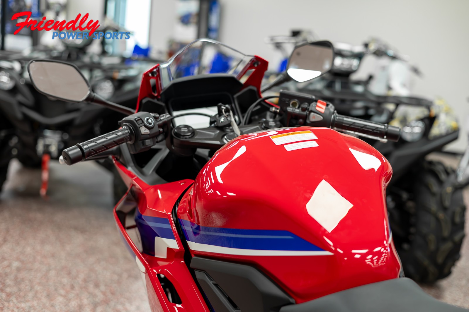 2025 HONDA CBR500R ABS