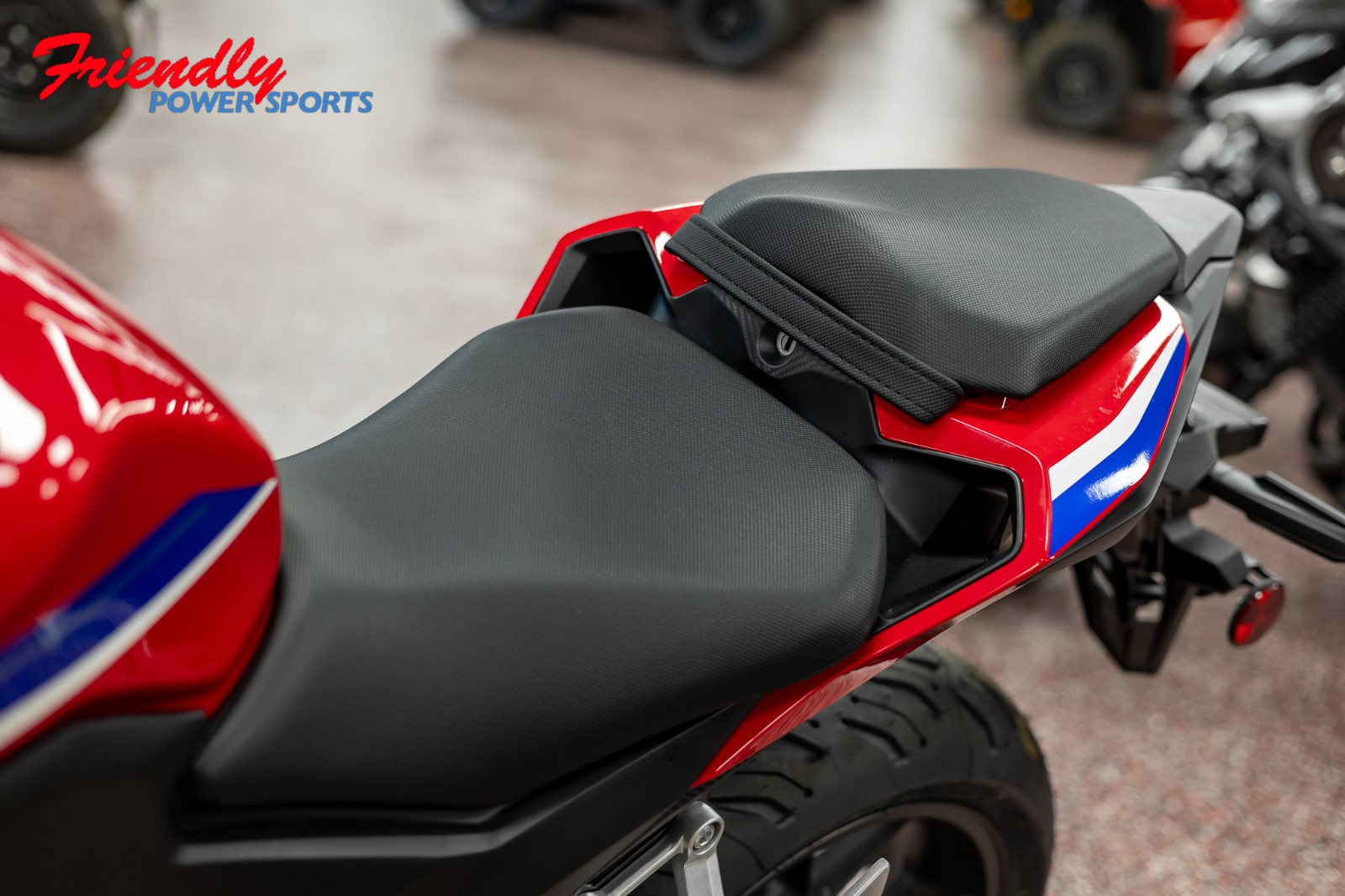 2025 HONDA CBR500R ABS