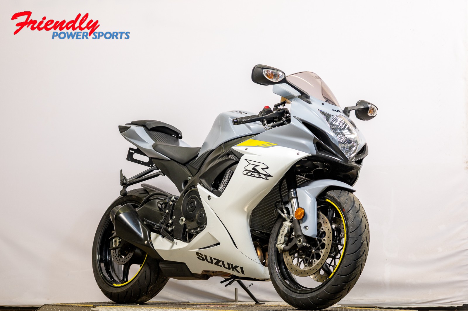 2022 SUZUKI GSX-R600M2