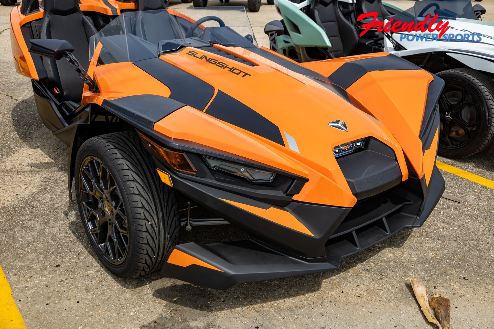 2026 SLINGSHOT SL AUTODRIVE - SUNBURST ORANGE