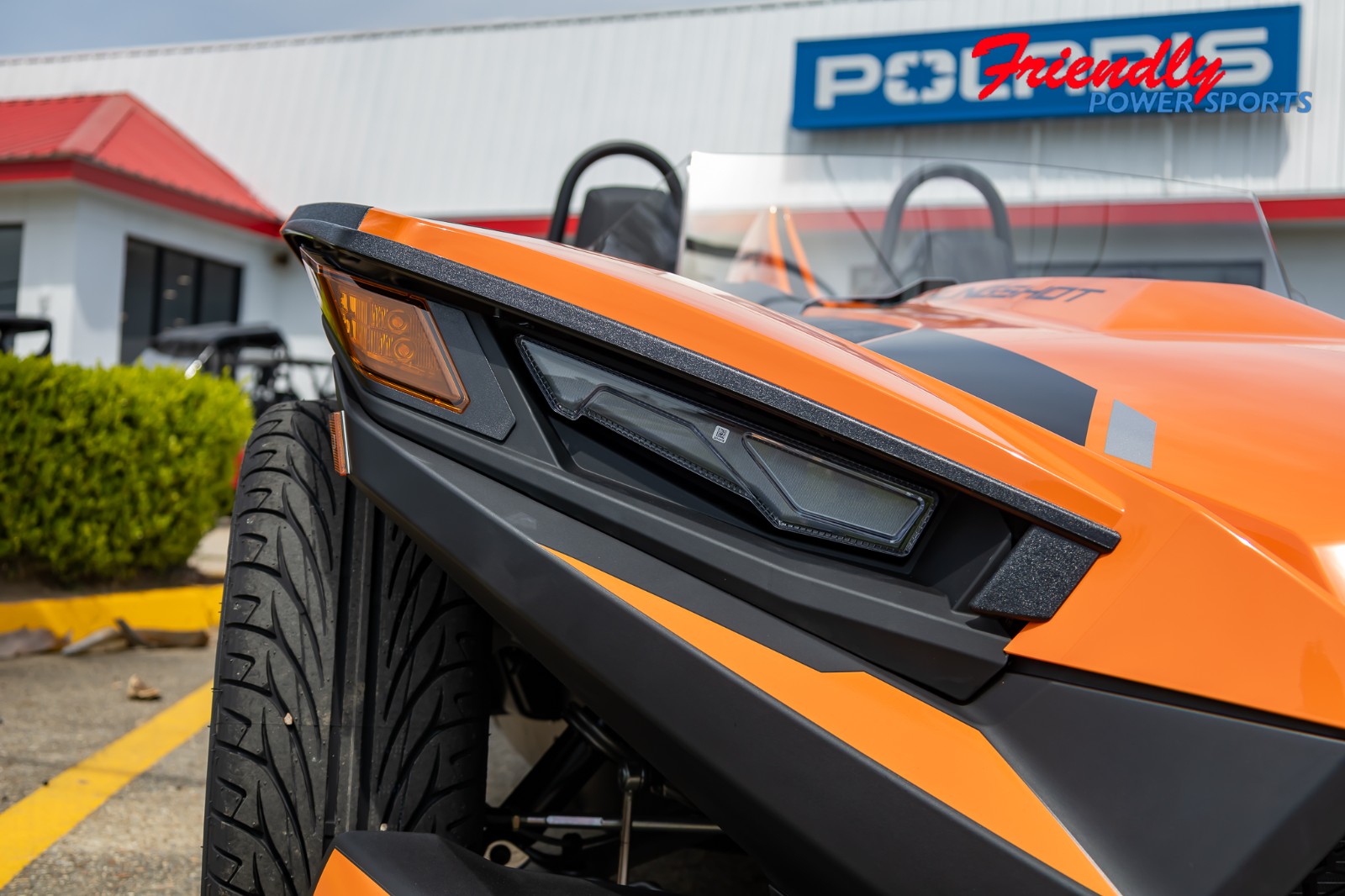 2026 SLINGSHOT SL AUTODRIVE - SUNBURST ORANGE