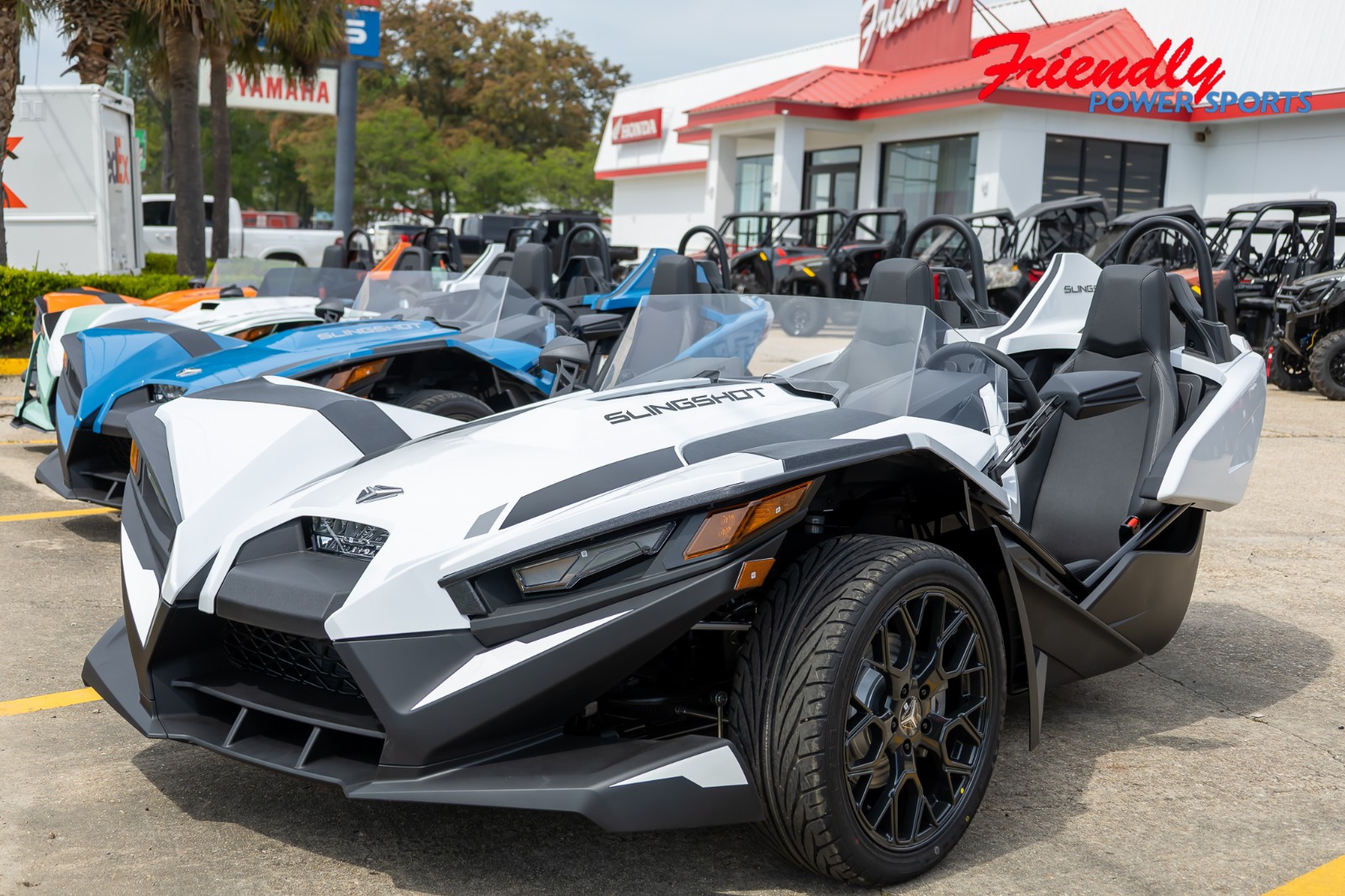 2026 SLINGSHOT SL MANUAL - WHITE LIGHTNING