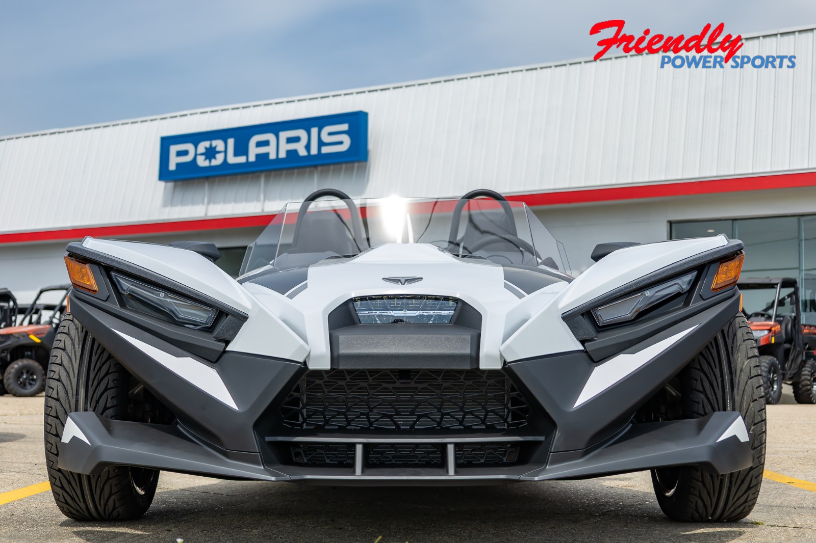 2026 SLINGSHOT SL MANUAL - WHITE LIGHTNING