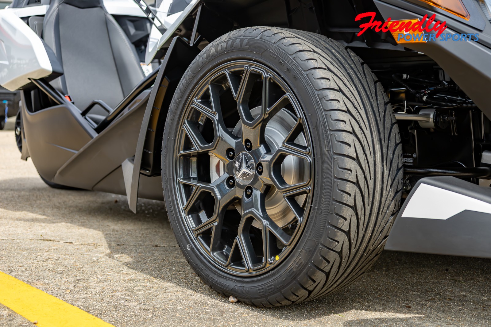 2026 SLINGSHOT SL MANUAL - WHITE LIGHTNING