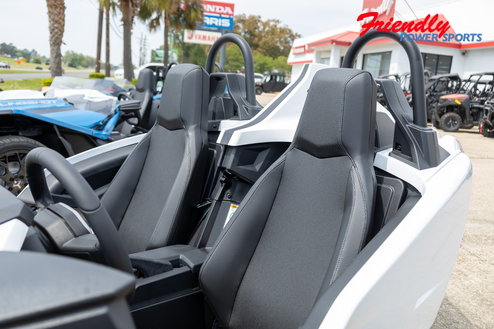 2026 SLINGSHOT SL MANUAL - WHITE LIGHTNING