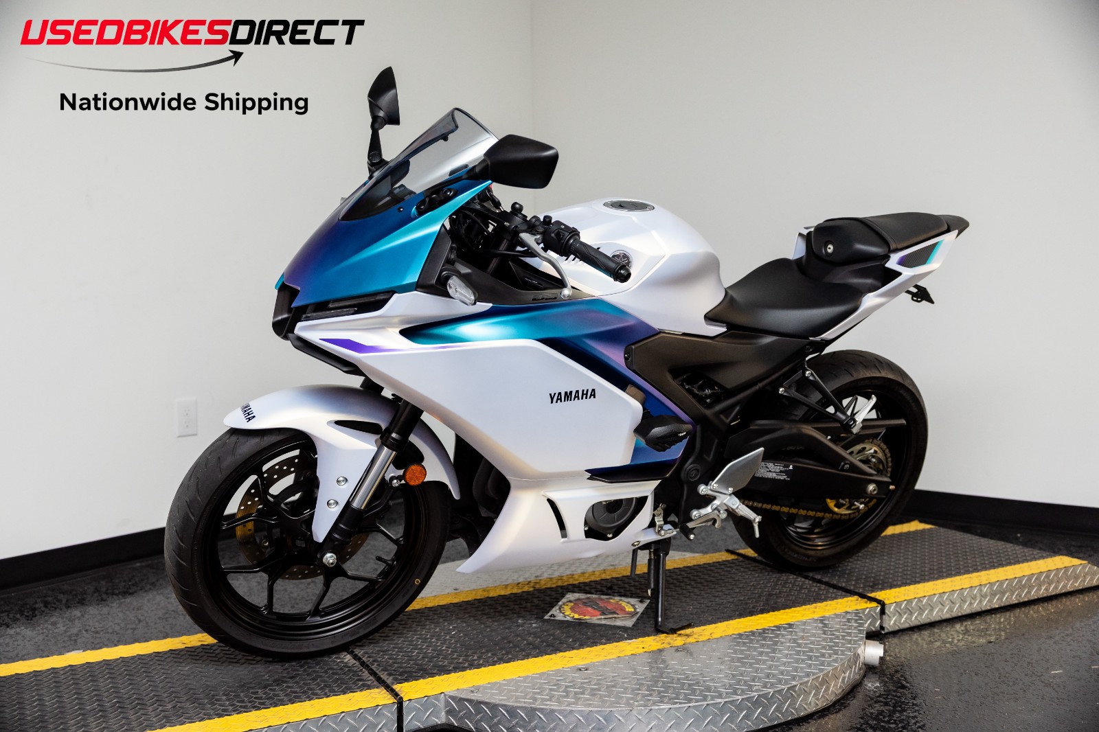 2025 YAMAHA YZF-R3