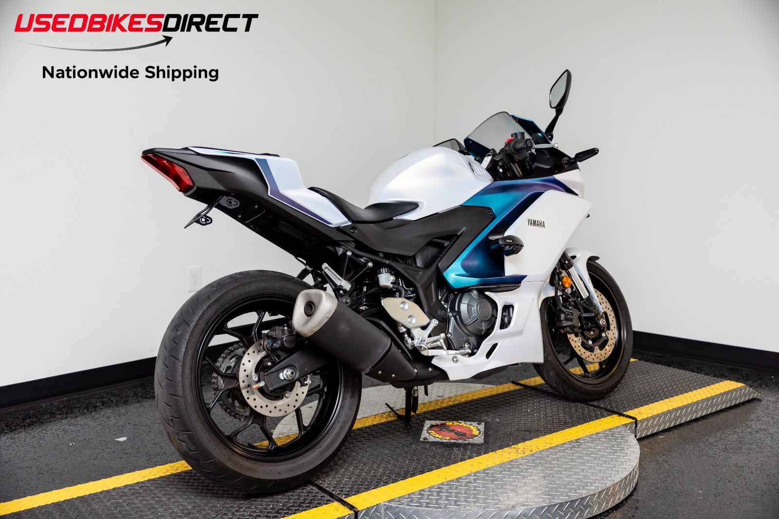 2025 YAMAHA YZF-R3