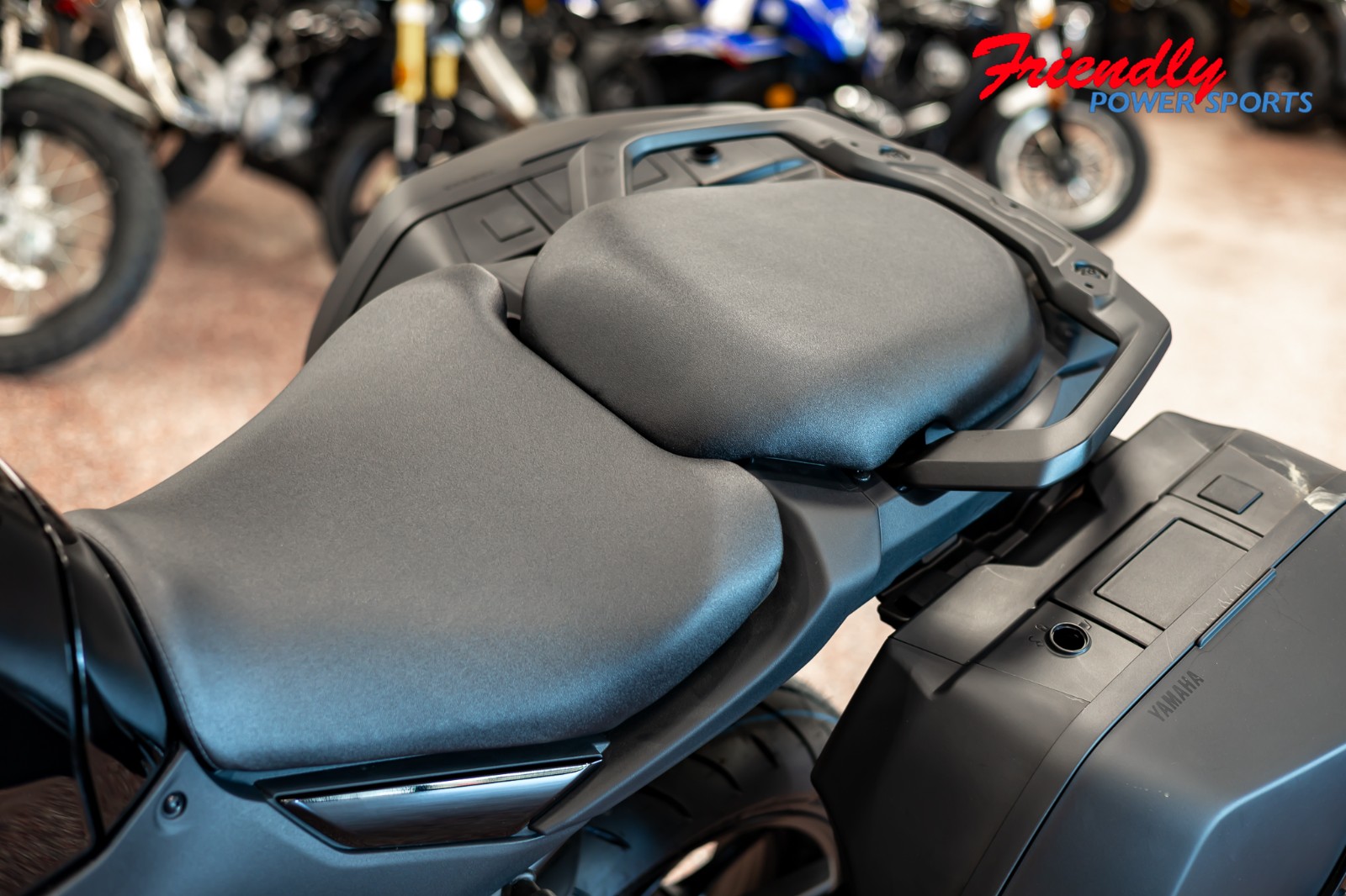 2026 YAMAHA Tracer 9