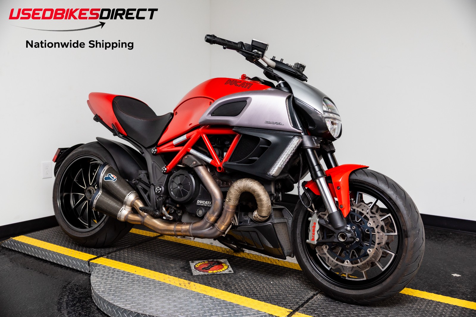 2012 DUCATI DIAVEL CARBON