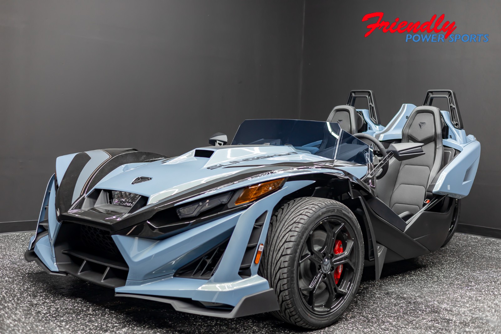 2026 SLINGSHOT SIGNATURE EDITION (AUTODRIVE)