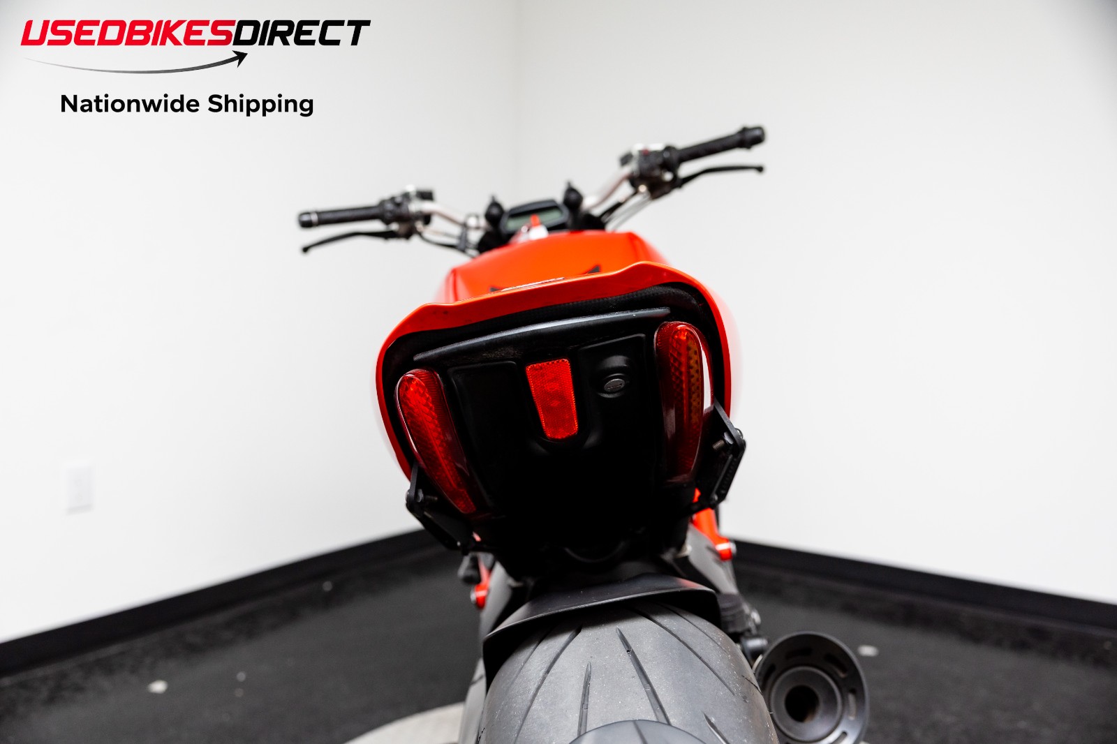 2012 DUCATI DIAVEL CARBON
